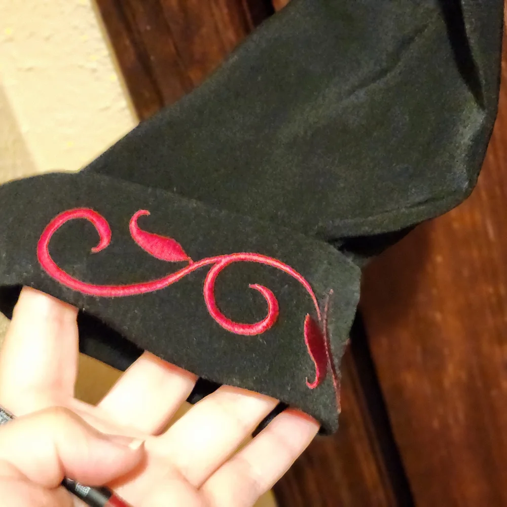 Vintage Ann Travis Black Collarless Blazer with Red Embroidery Size 16W Petite - Picture 7 of 11